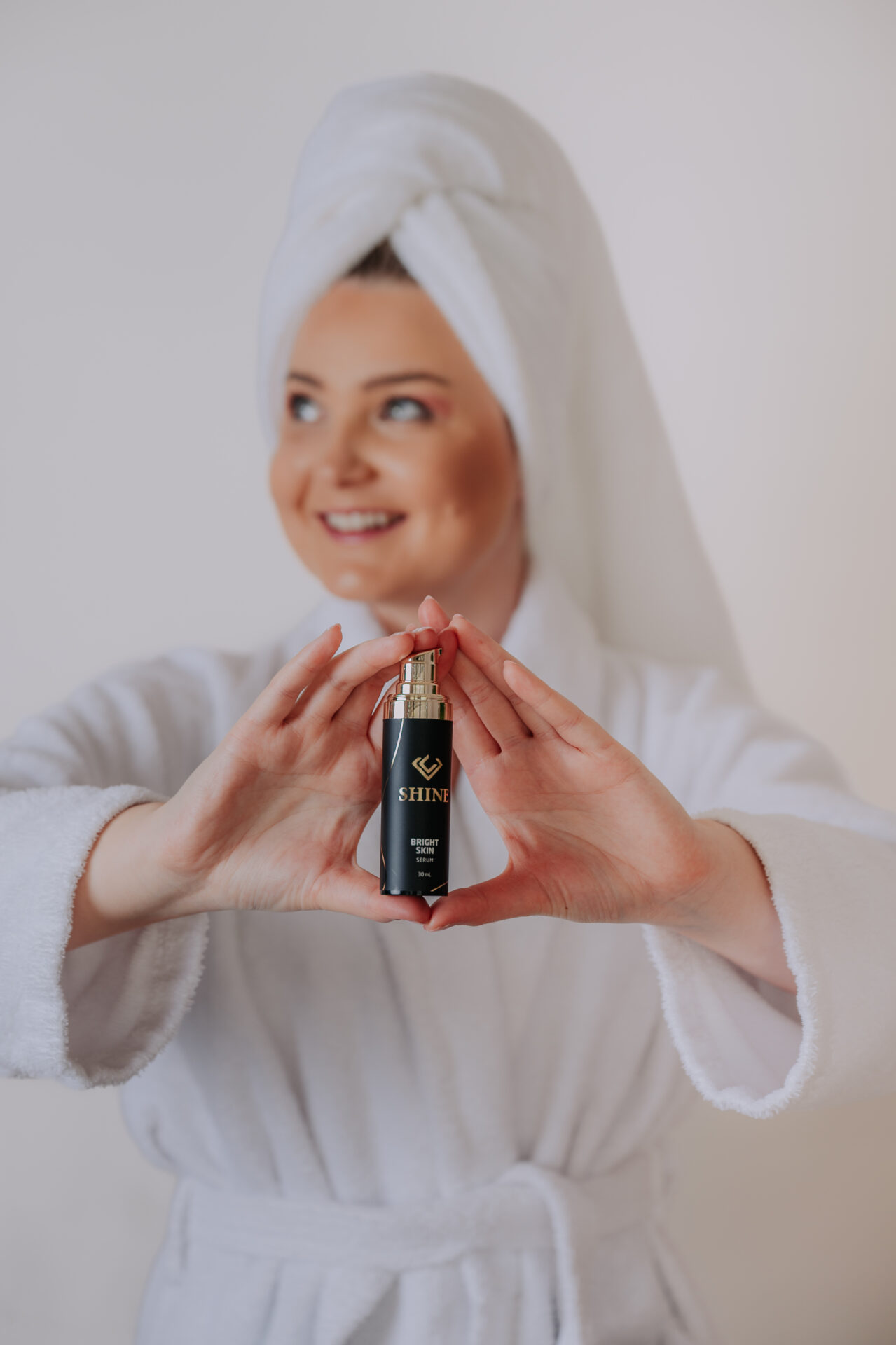 Bright skin serum - Slika 7